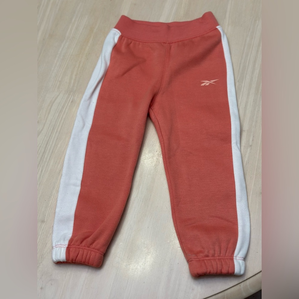 NWOT Reebok Hoodie & Sweatpants Set - Picture 6 of 10